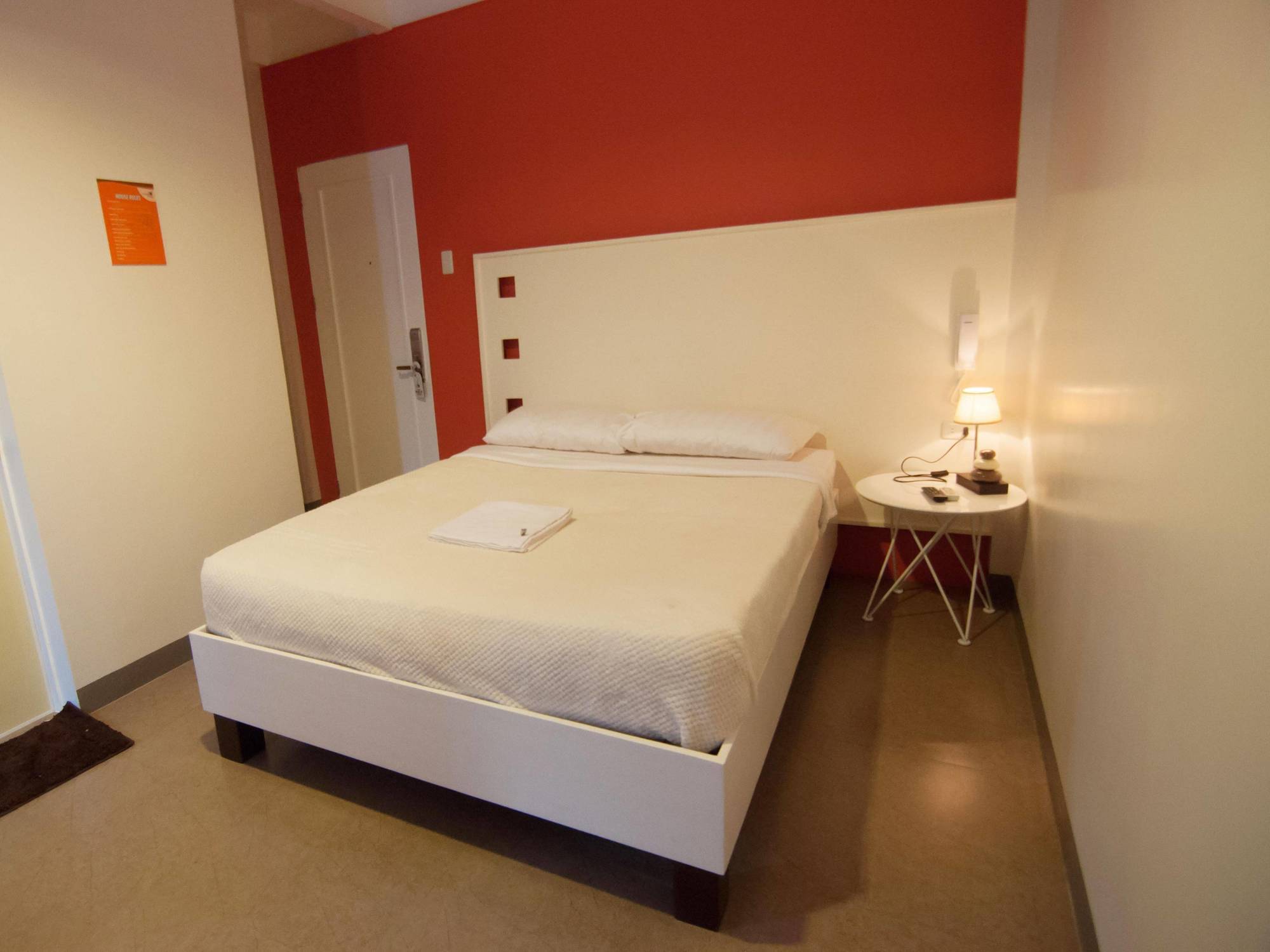 Avenue One Hotel Upper Digos Extérieur photo